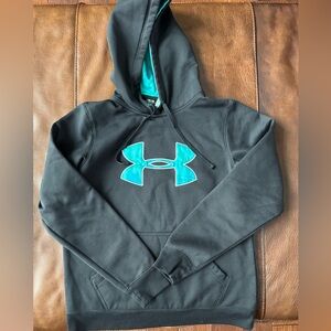 Under armour Hoodie- women’s medium